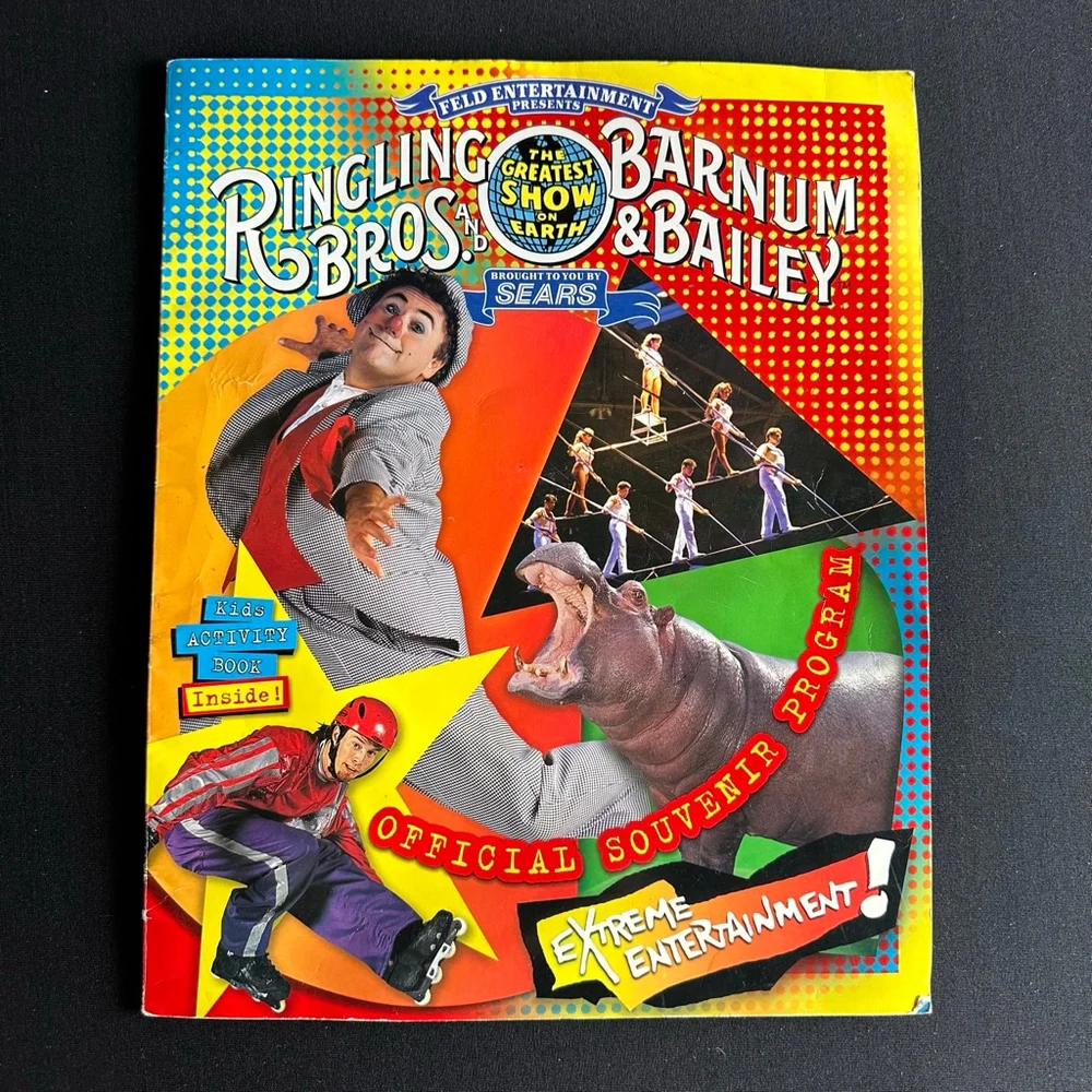 Ringling Bros. and Barnum & Bailey Circus Program collectors memorabilia ￼